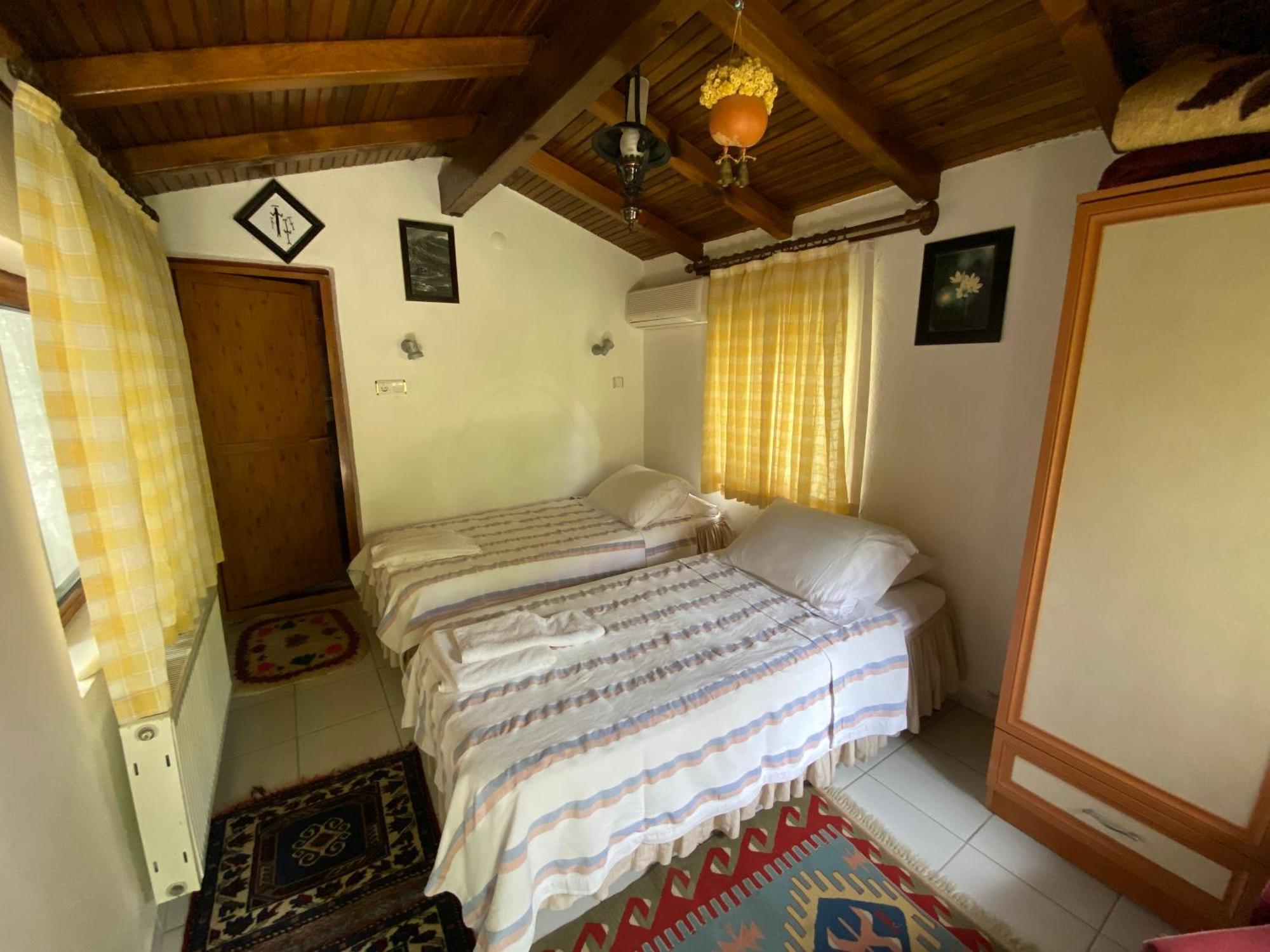 Agora Pansiyon Kapikiri Habitación foto