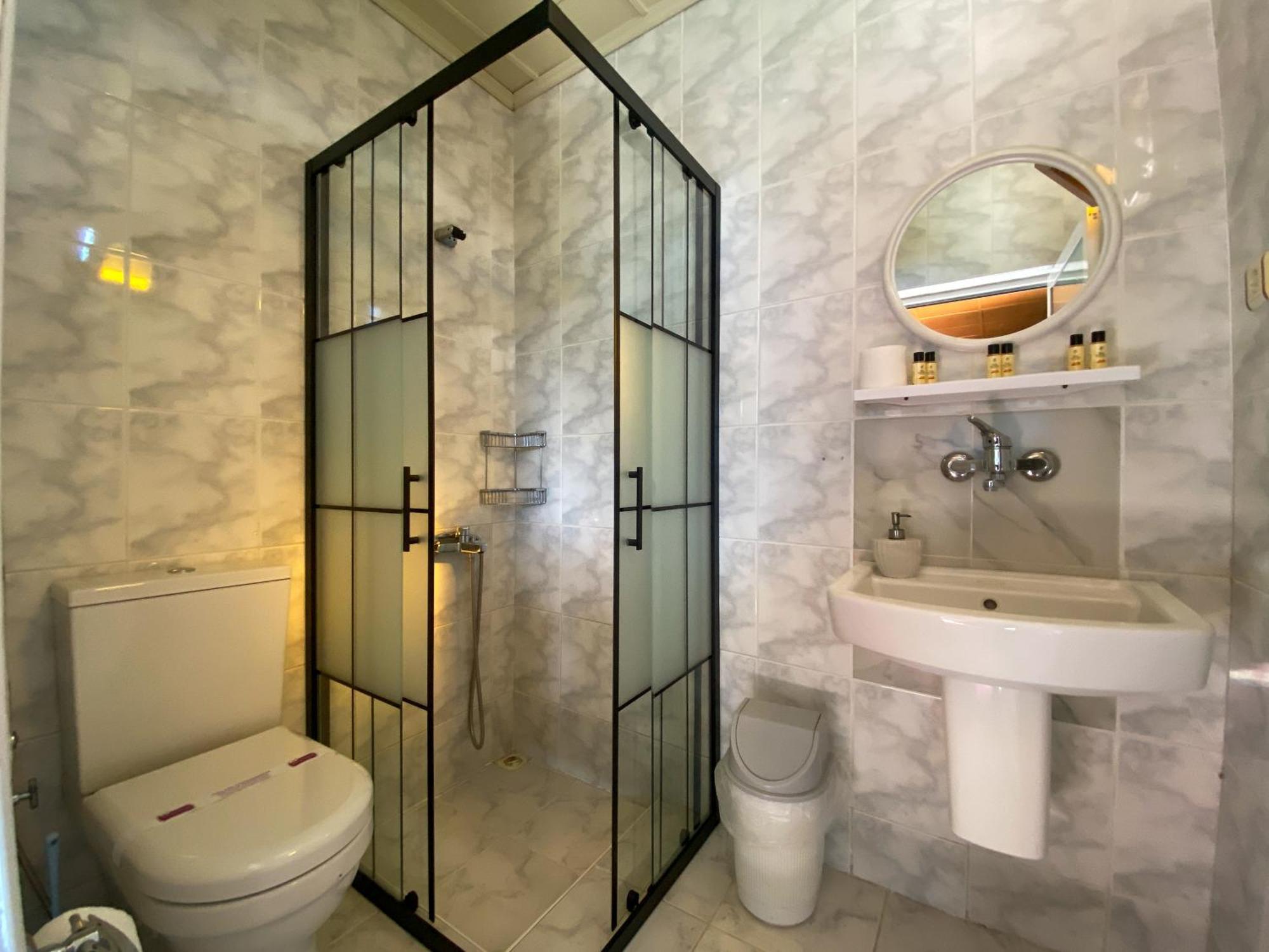 Agora Pansiyon Kapikiri Habitación foto